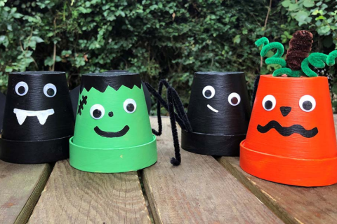 4 halloween painted pots