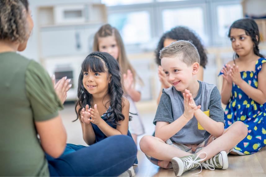 children clapping hands