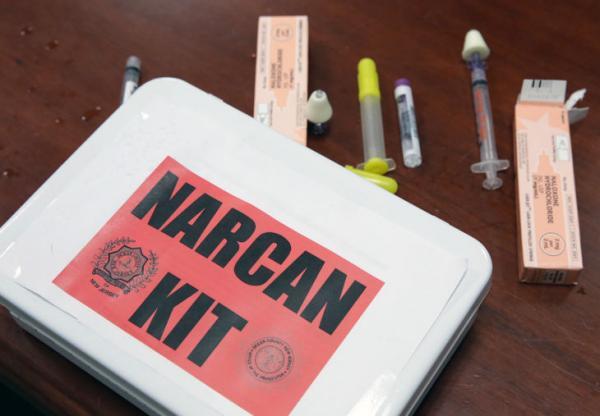 narcan kit